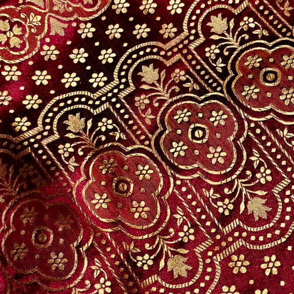 Draped in Royalty The Banarasi Saree Saga Maroon & Gold wedding Sari - Picture 2 of 5